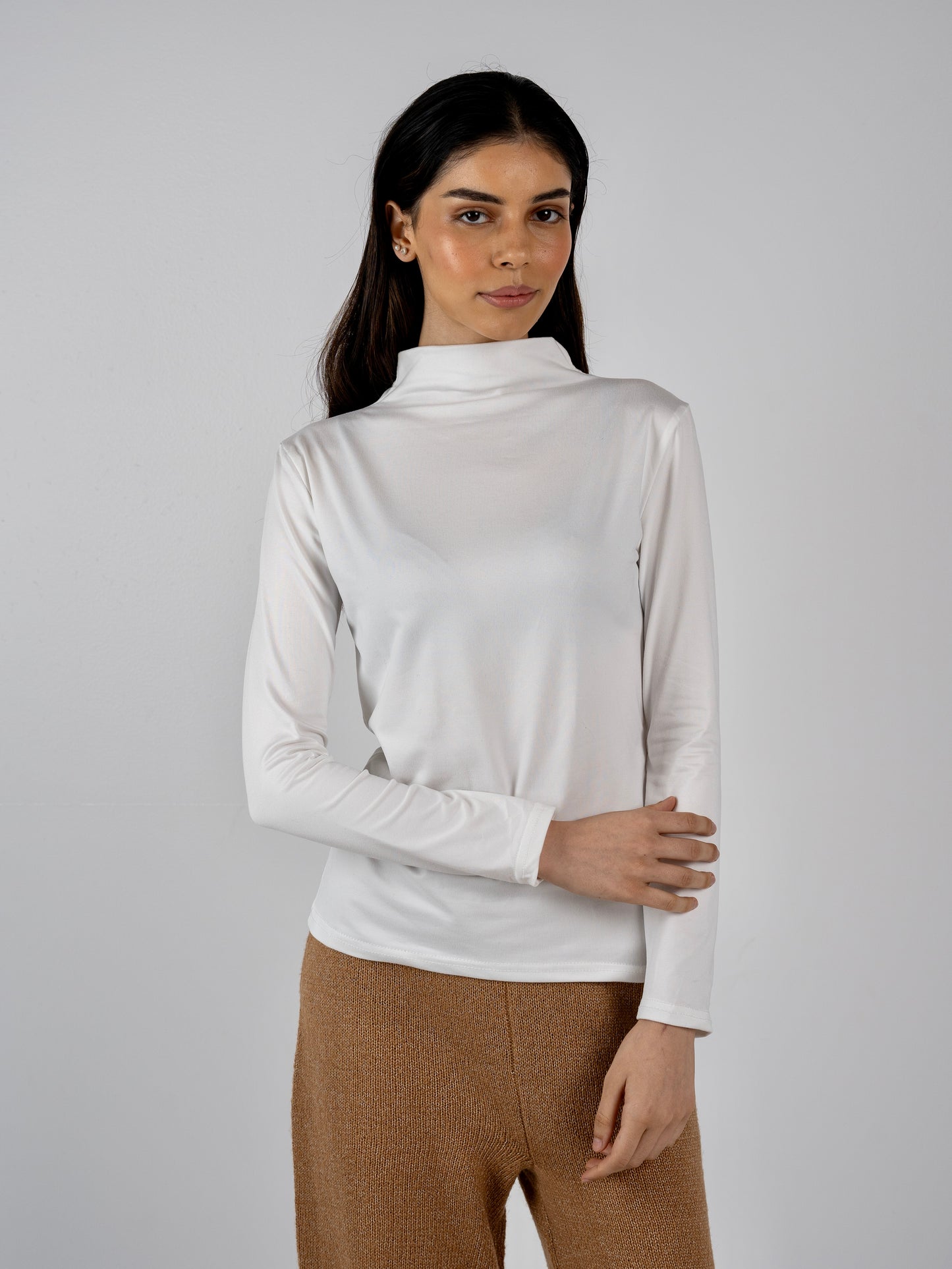 BASIC HIGH NECK TOP